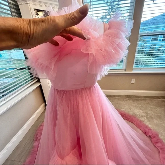 NEW Tulle Maternity Dress for Photoshoot Bridal Robe Light Pink NWOT Size L/XL - Picture 6 of 9